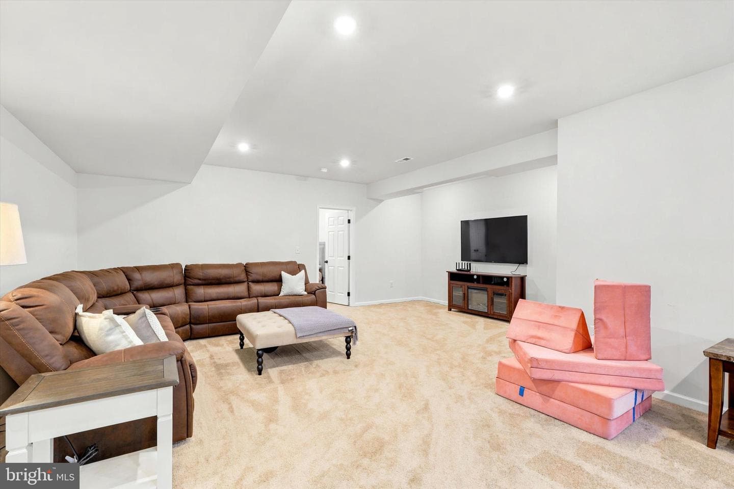 103 Janine Way photo 39