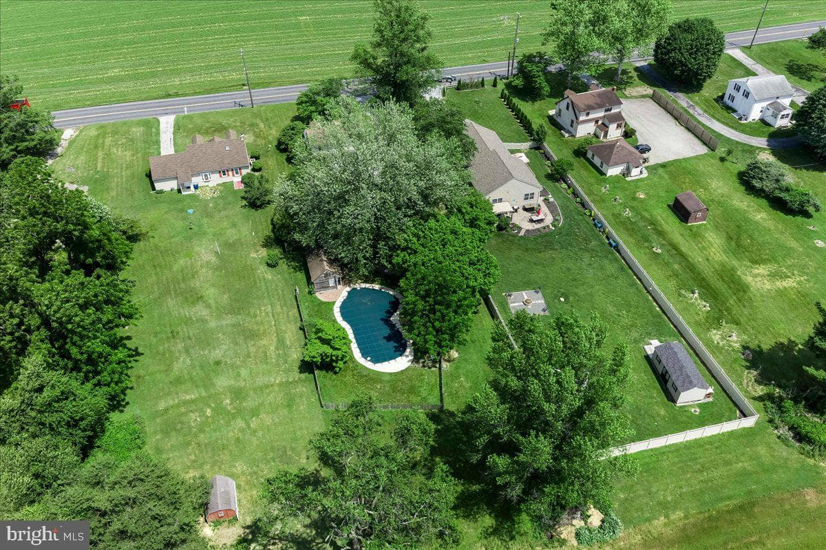 3060 Manor Road photo 37