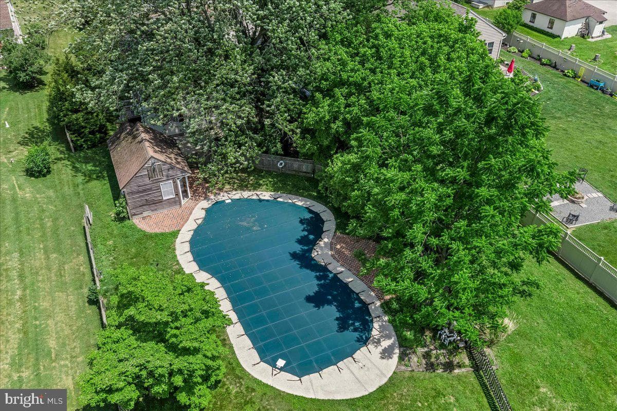 3060 Manor Road photo 39