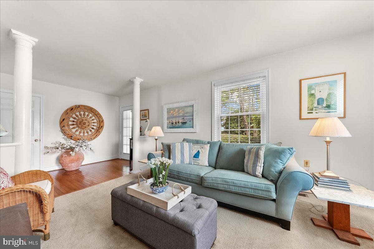 3060 Manor Road photo 6