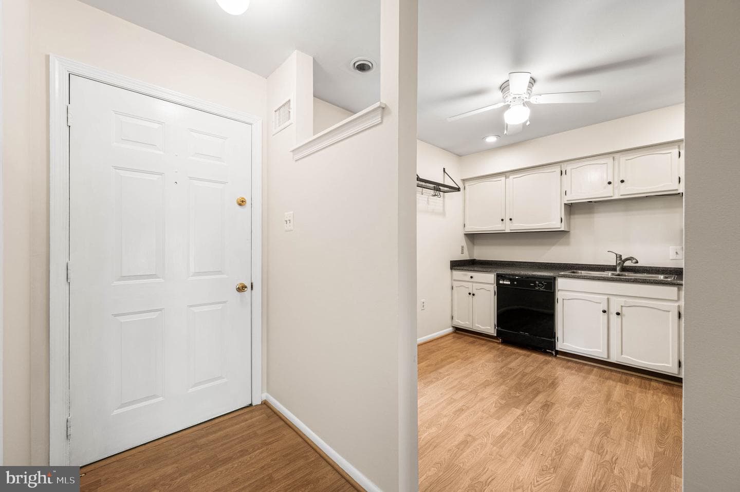 242 Valley Stream Lane photo 8