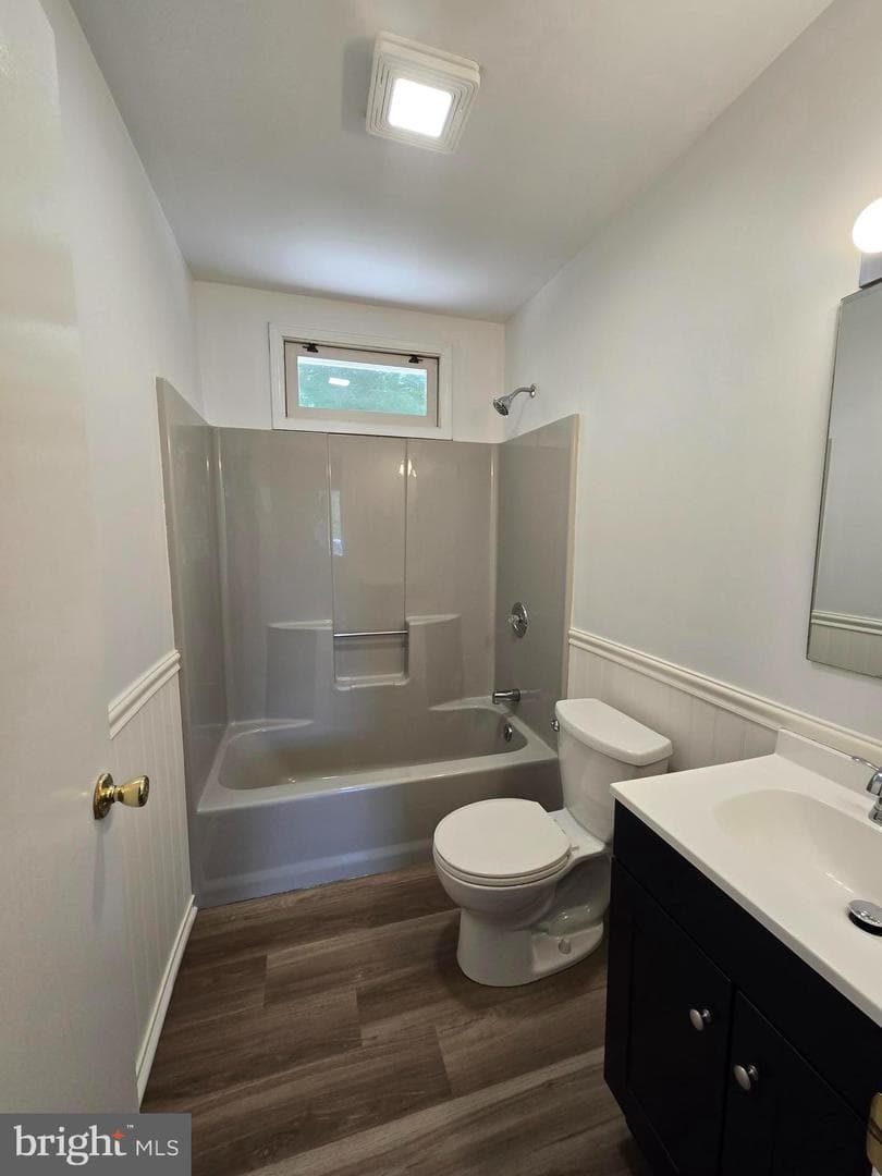 901 Charles Street photo 7