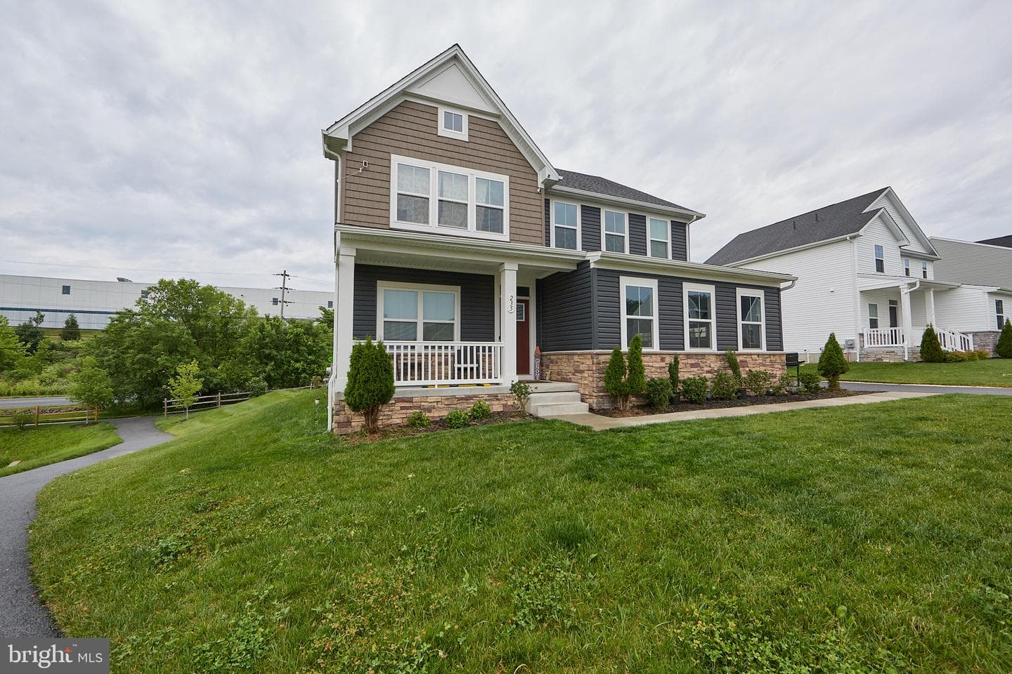 235 Sloan Drive photo 37