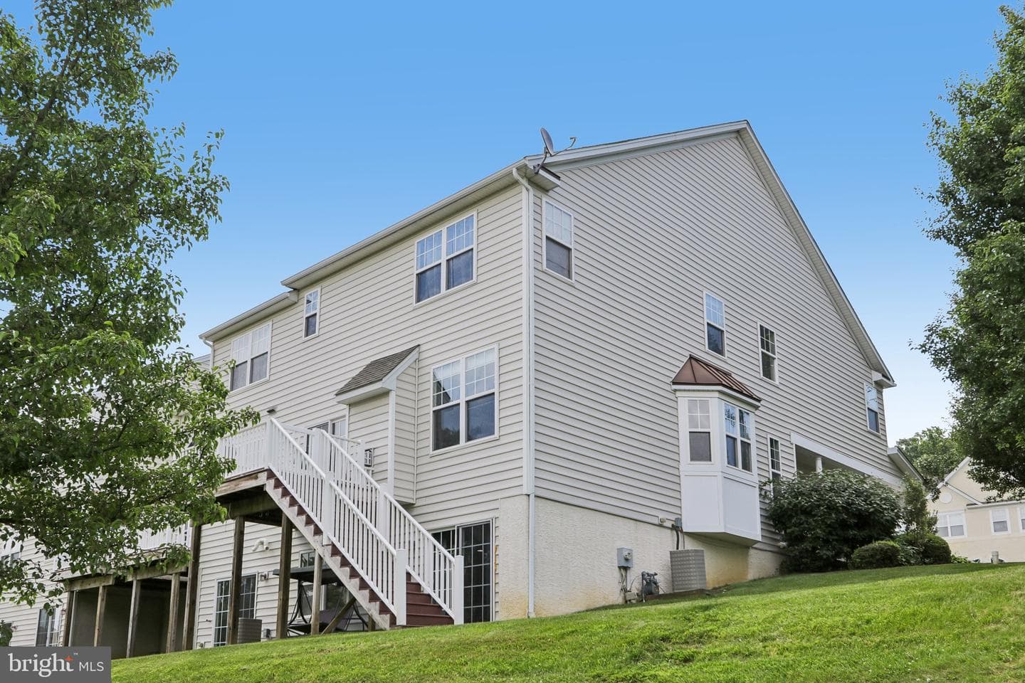 2725 Shelburne Road photo 32