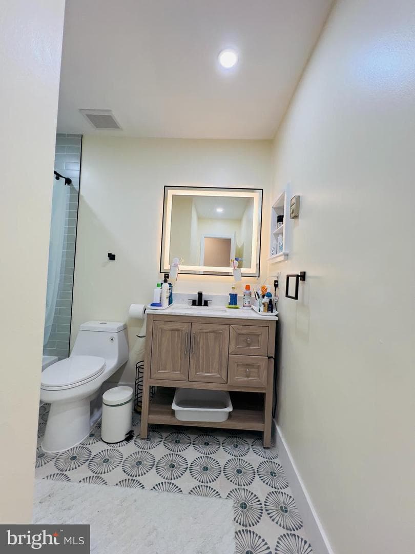 8 Knox Court photo 15