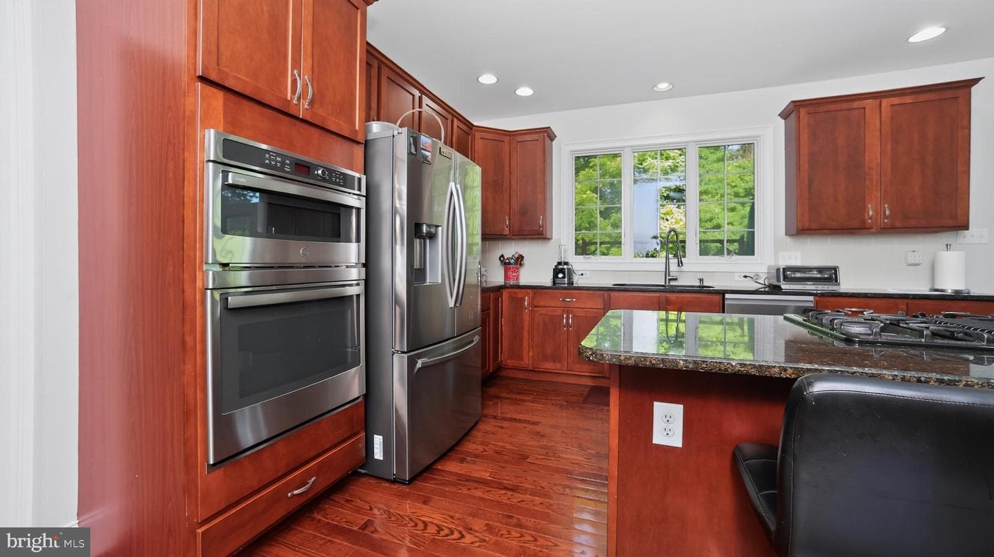1464 W Stonington photo 66