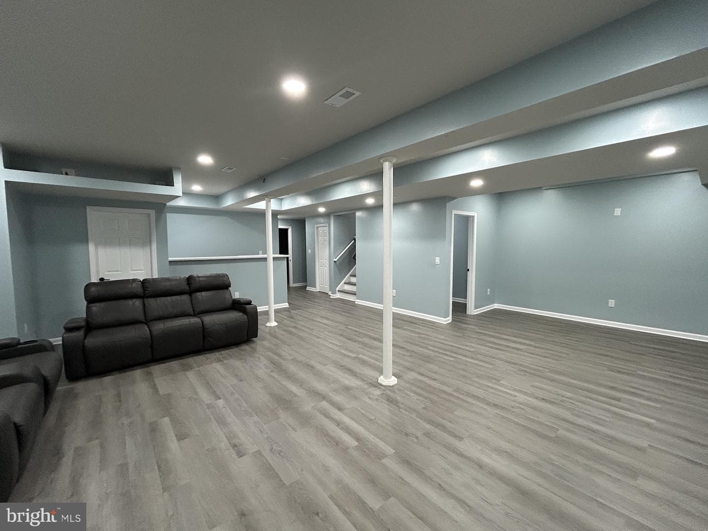 512 Lewis Street photo 40