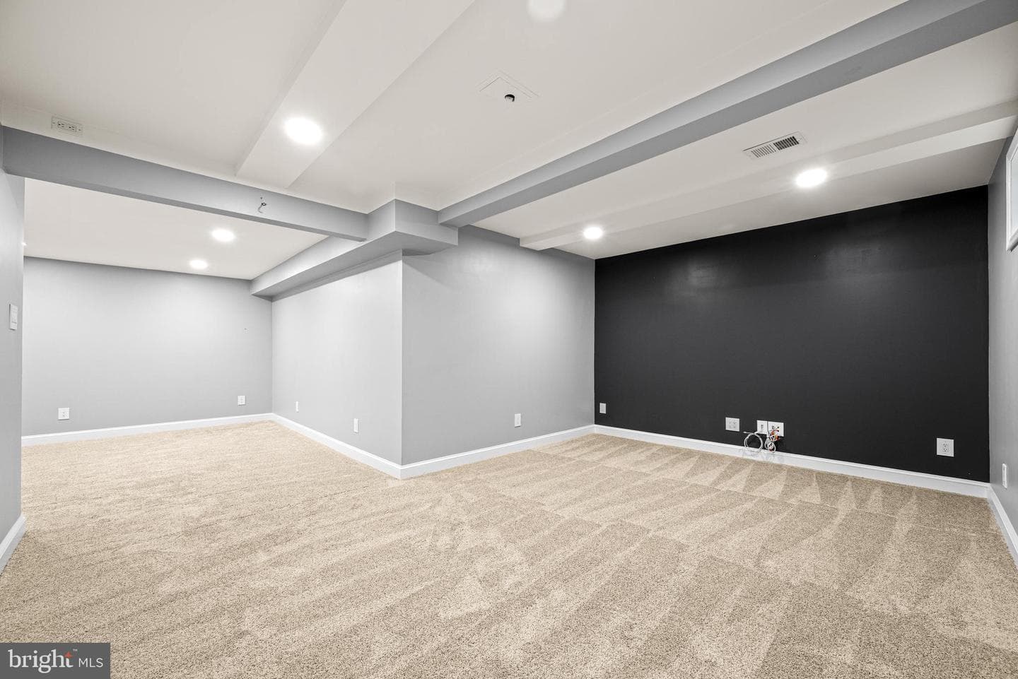 82 Amity Drive photo 26