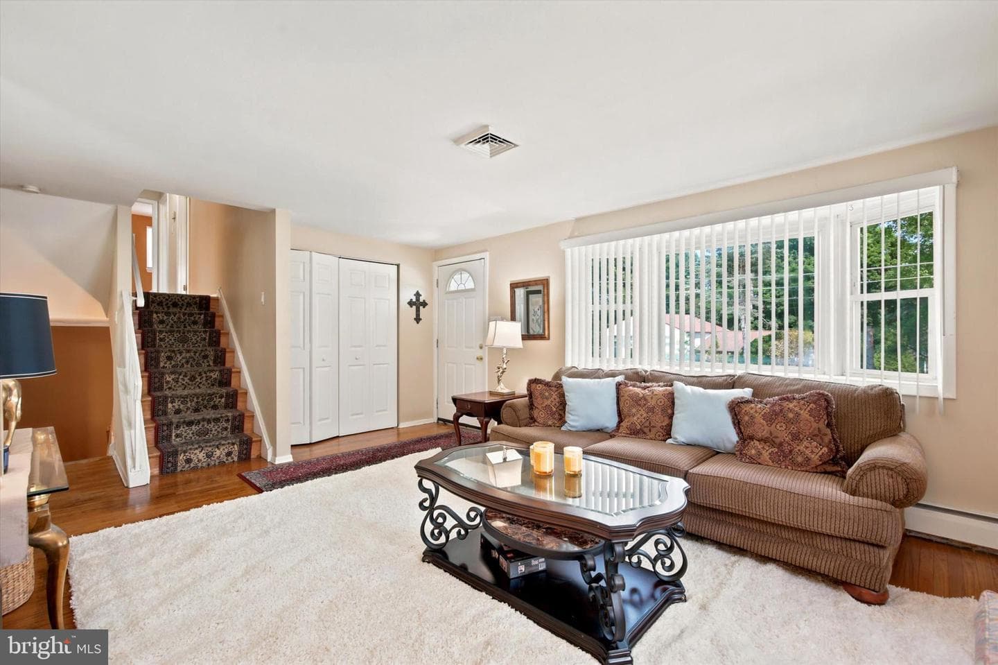 1264 Estate Dr photo 6