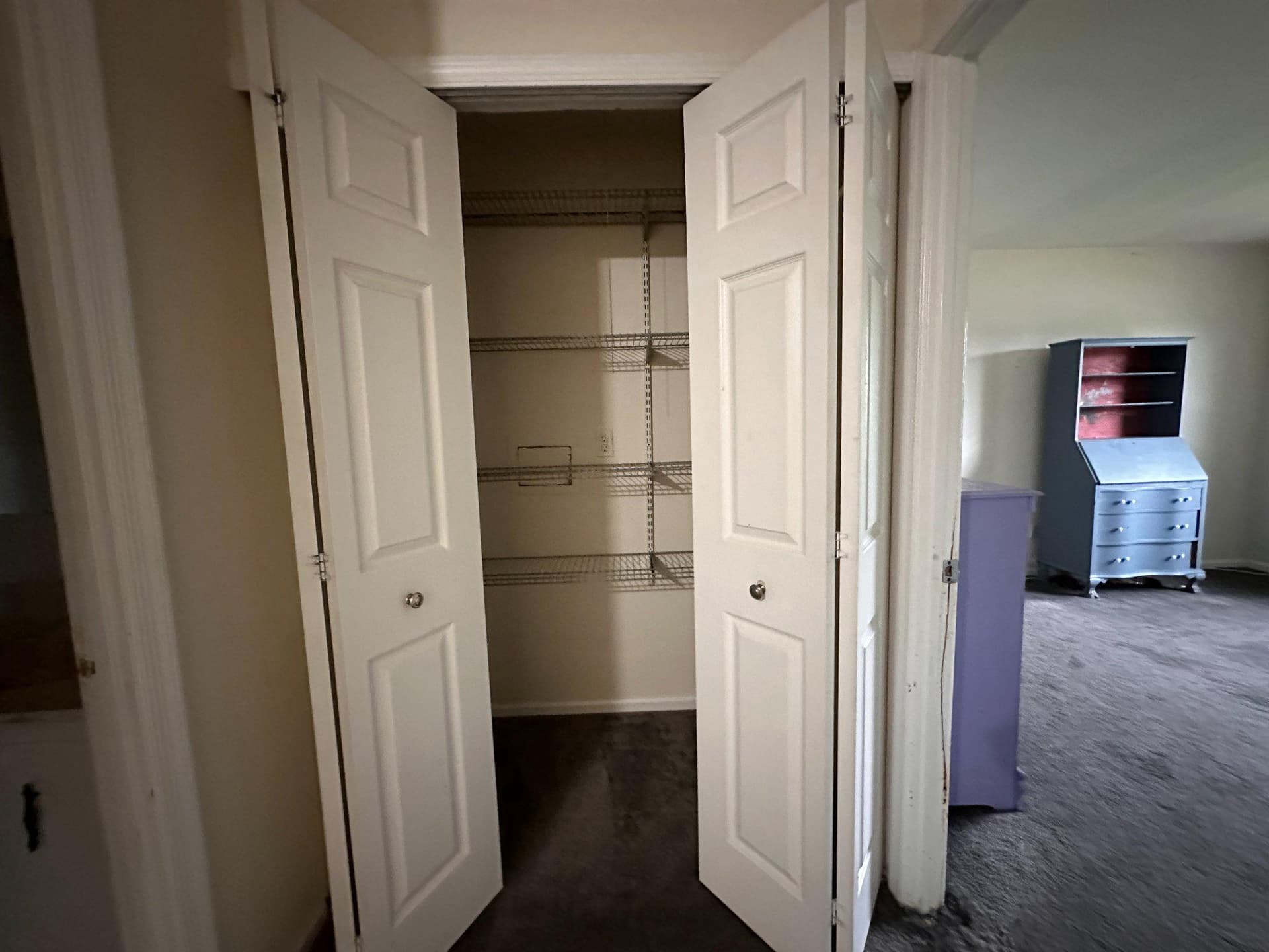 341 Kidwelly Court photo 23