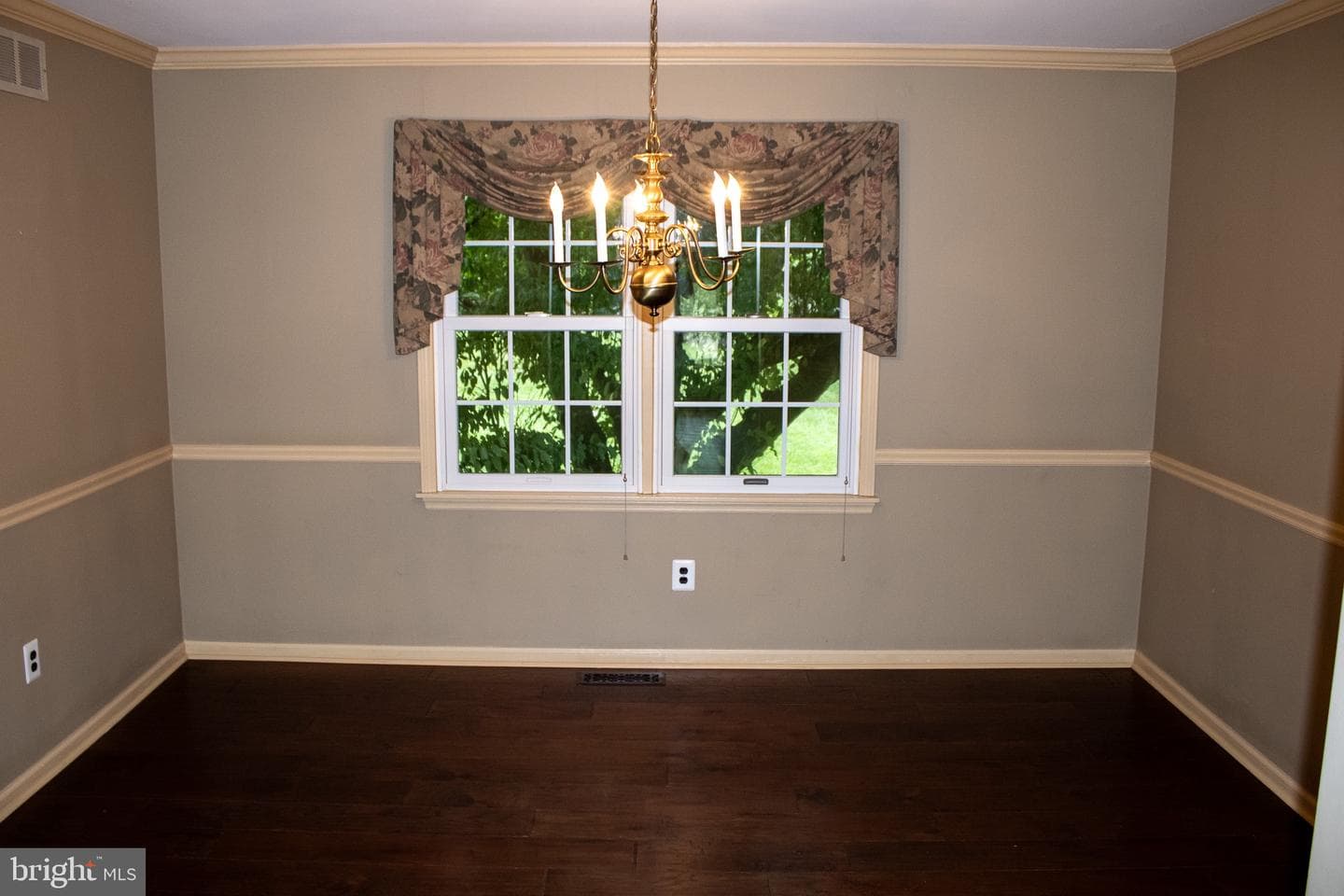 1701 Jennings Way photo 8