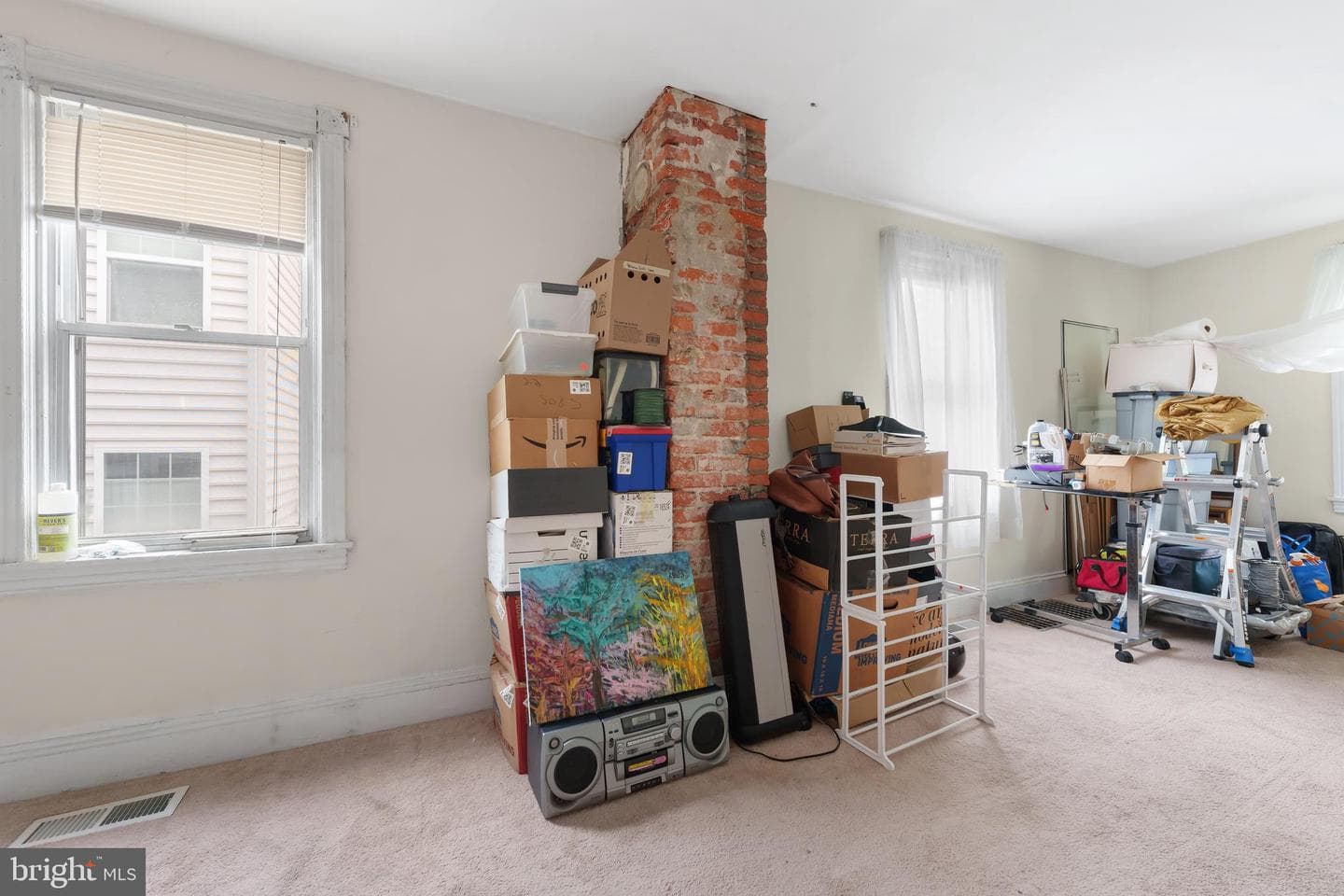 47 Walnut Avenue photo 9