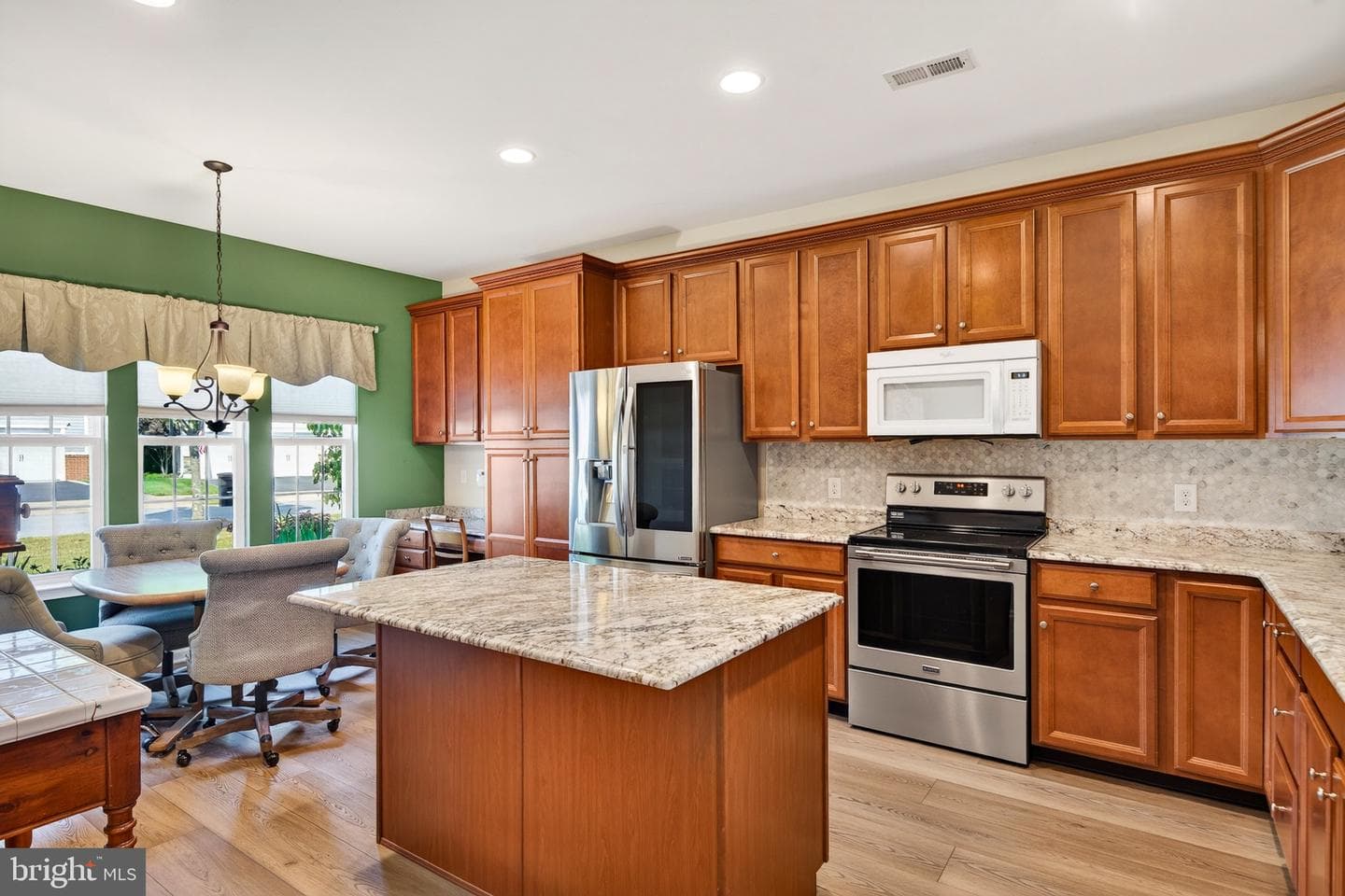 443 Hallman Ct photo 7