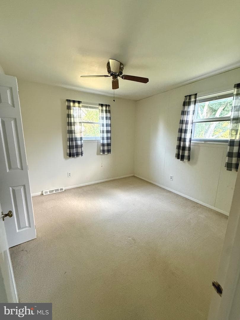 808 Joeck Drive photo 34