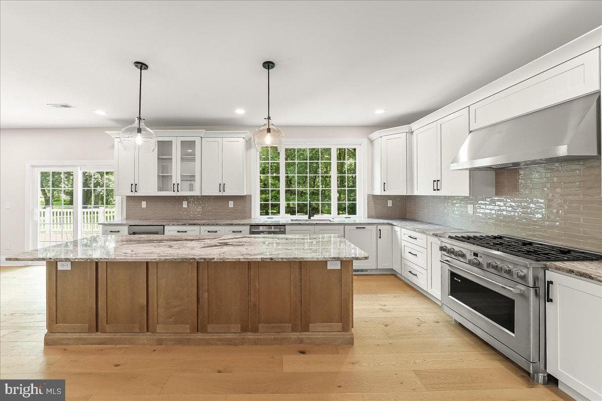 804 Waverly Road photo 21
