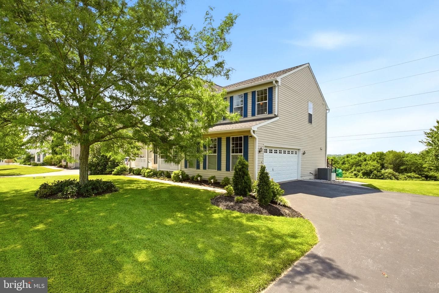 123 Riverside Lane photo 4
