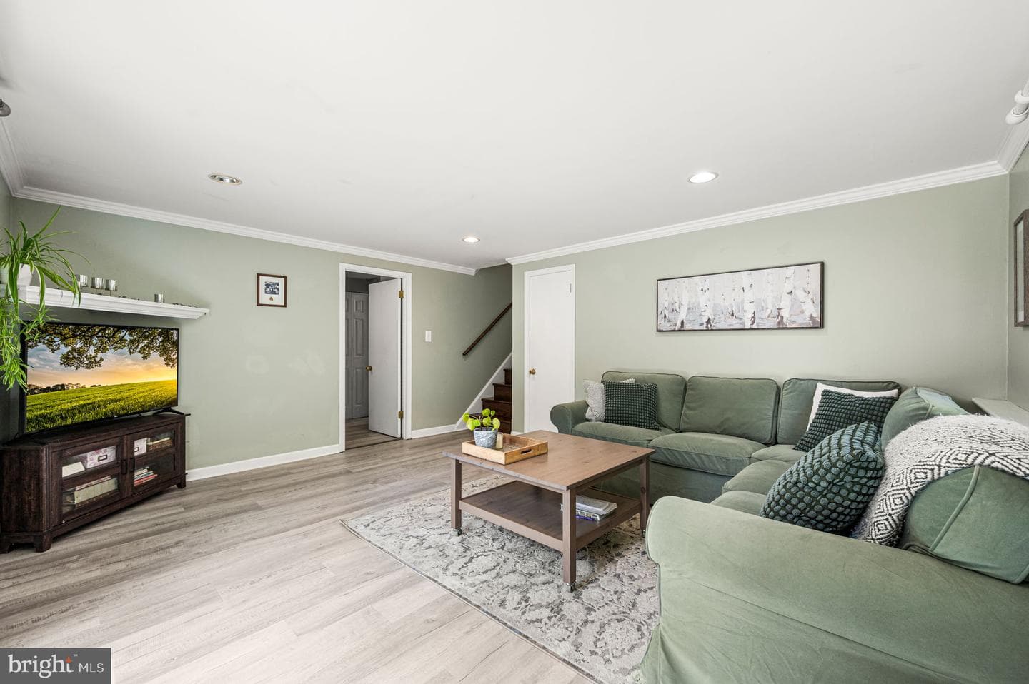 525 Oriole Drive photo 14