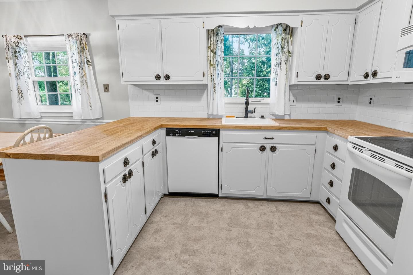 209 Crump Road photo 13