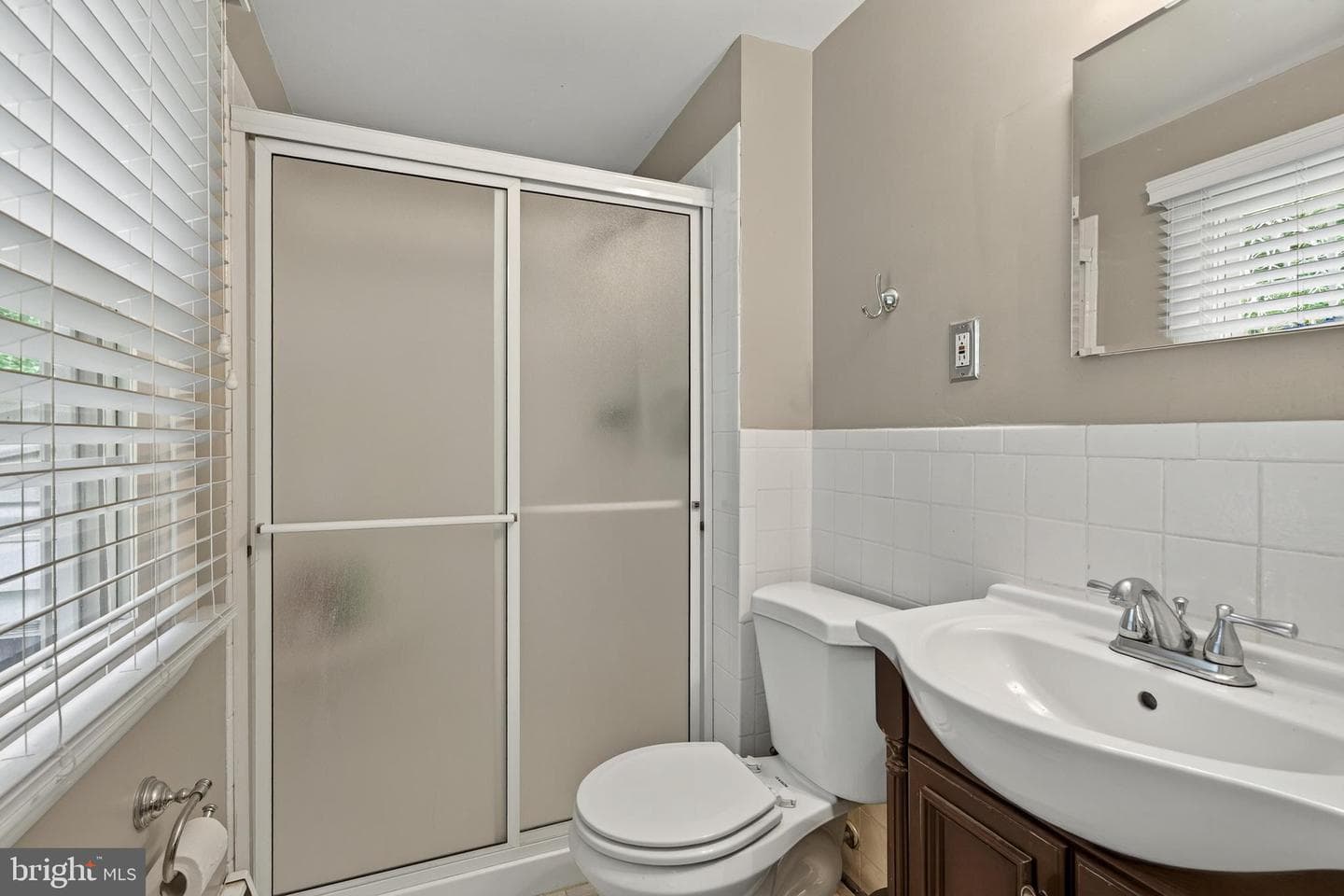 833 Hunt Club Lane photo 21