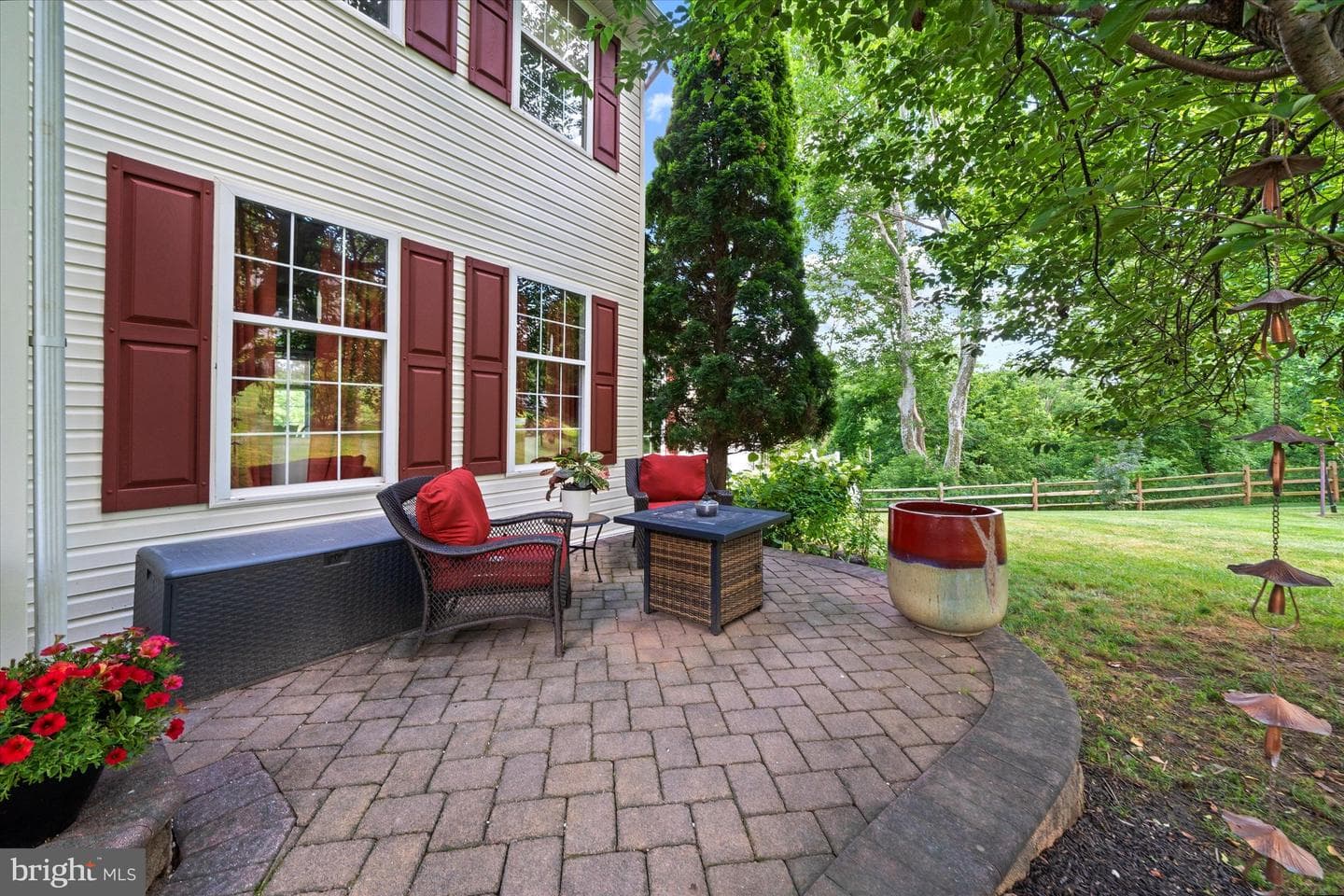 11 Belmont Circle photo 3