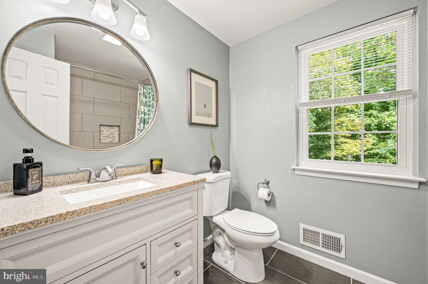 497 Black Swan Lane photo 25