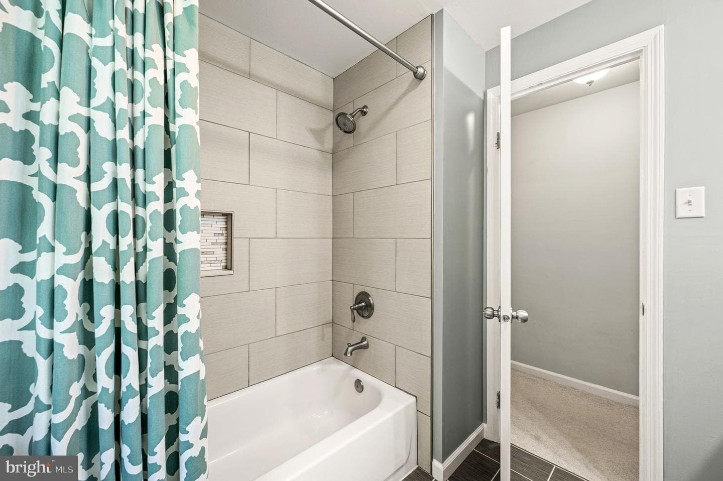 497 Black Swan Lane photo 26