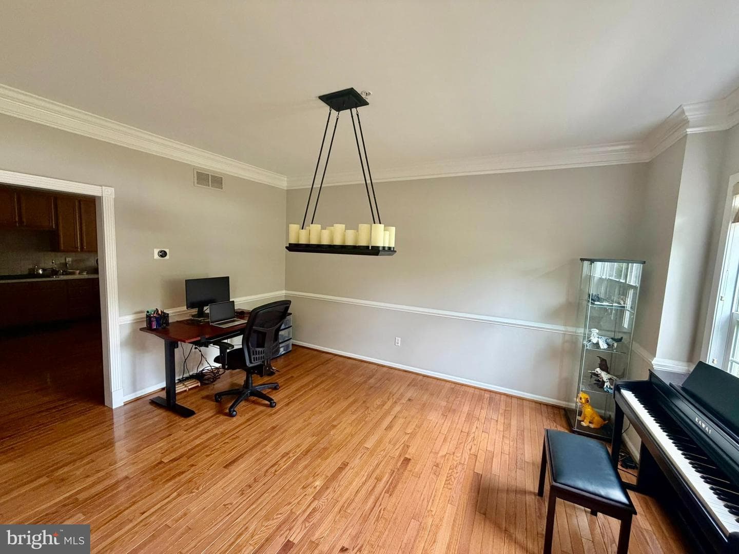 240 Torrey Pine Court photo 8