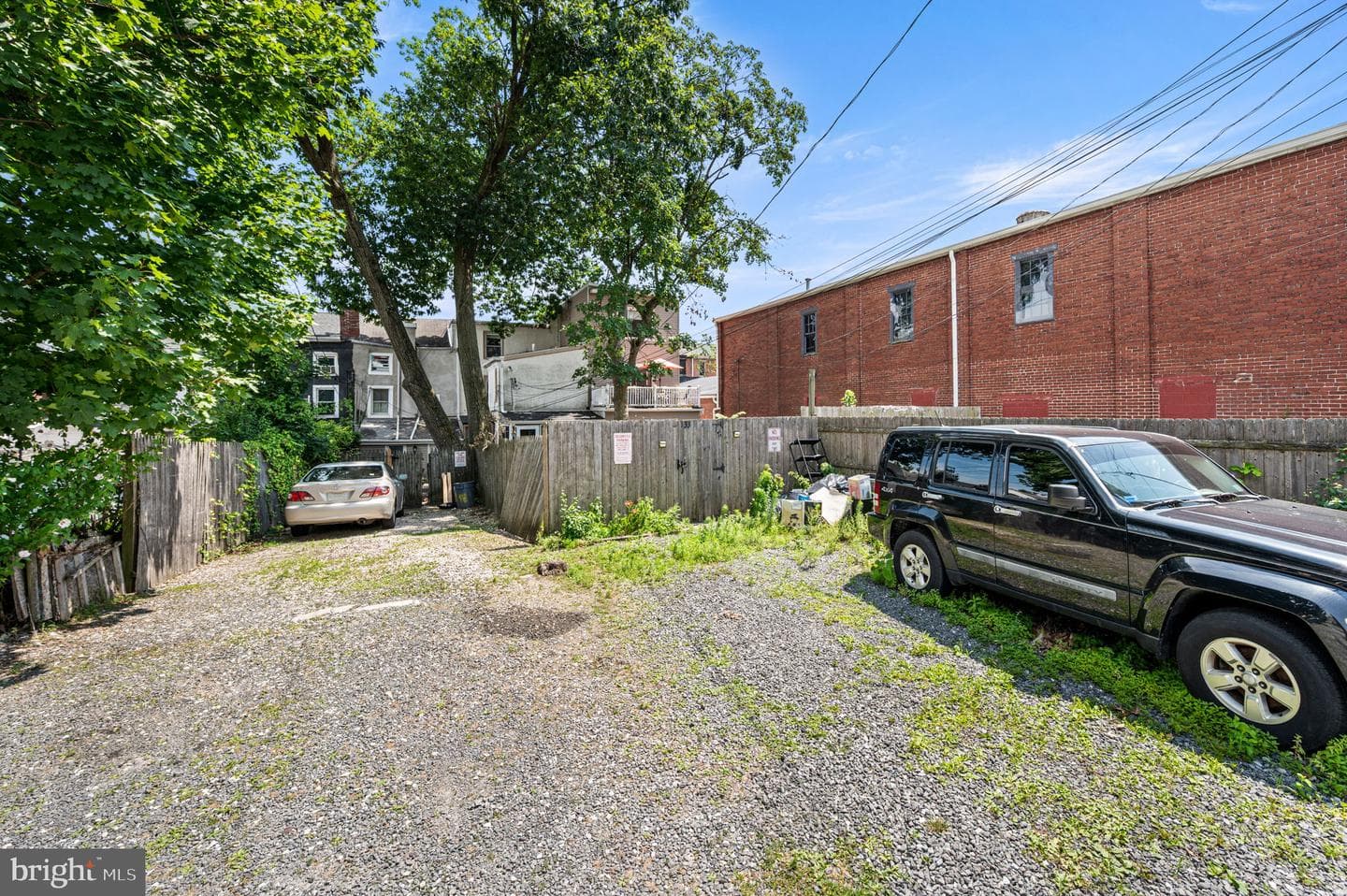 133 E Miner Street photo 29
