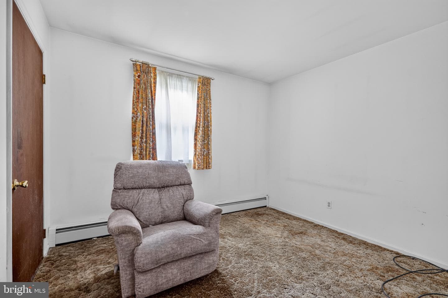1 Lynn Boulevard photo 25
