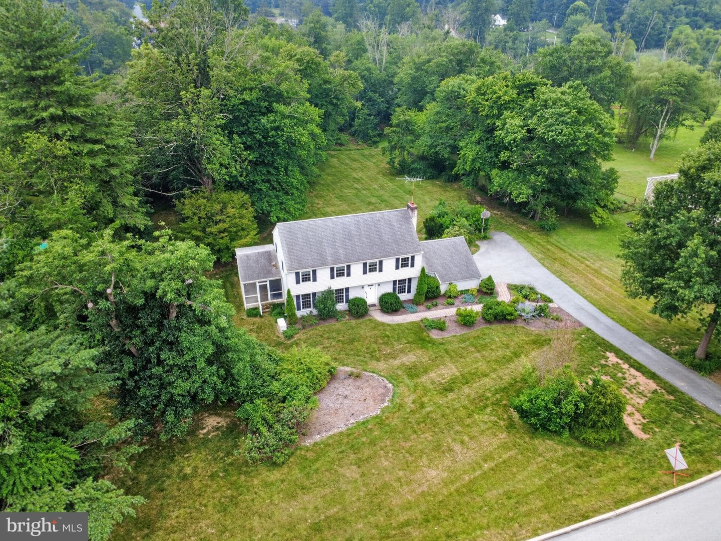 1408 Ponds Edge Road photo 12