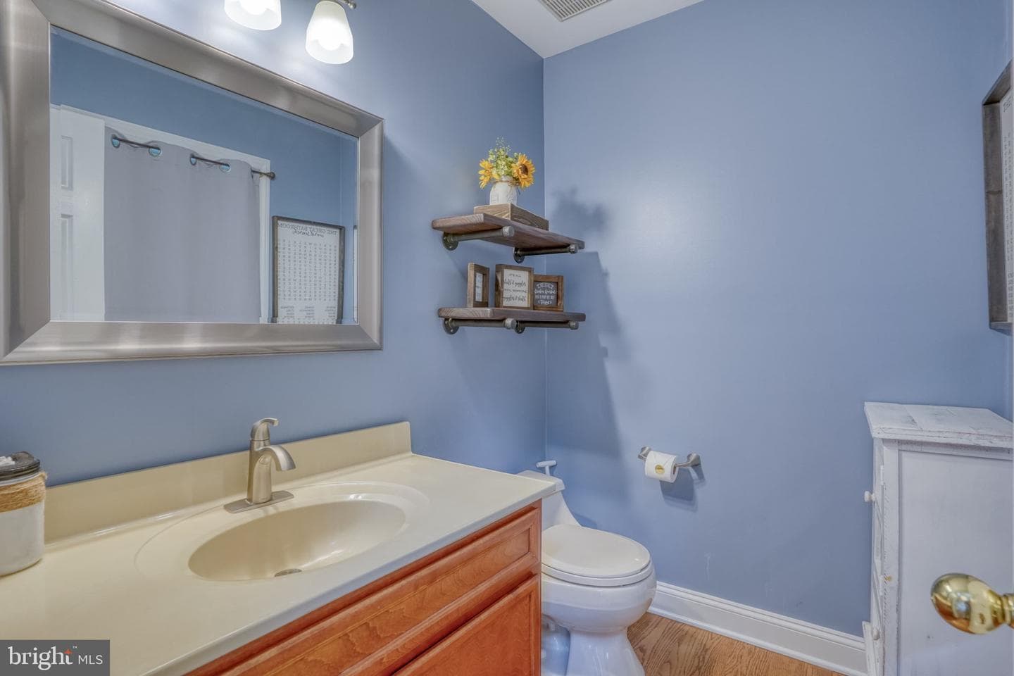 200 Derby Lane photo 24