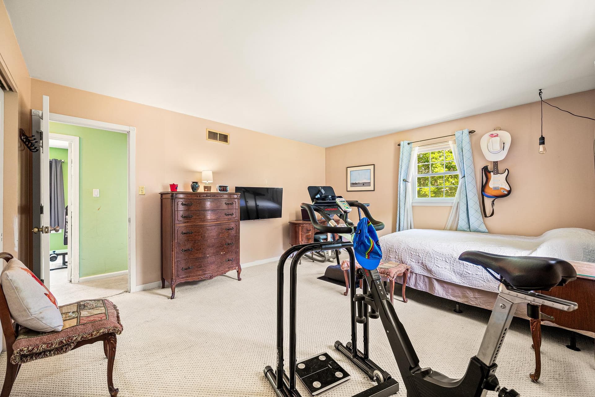 102 Montgomery Drive photo 21