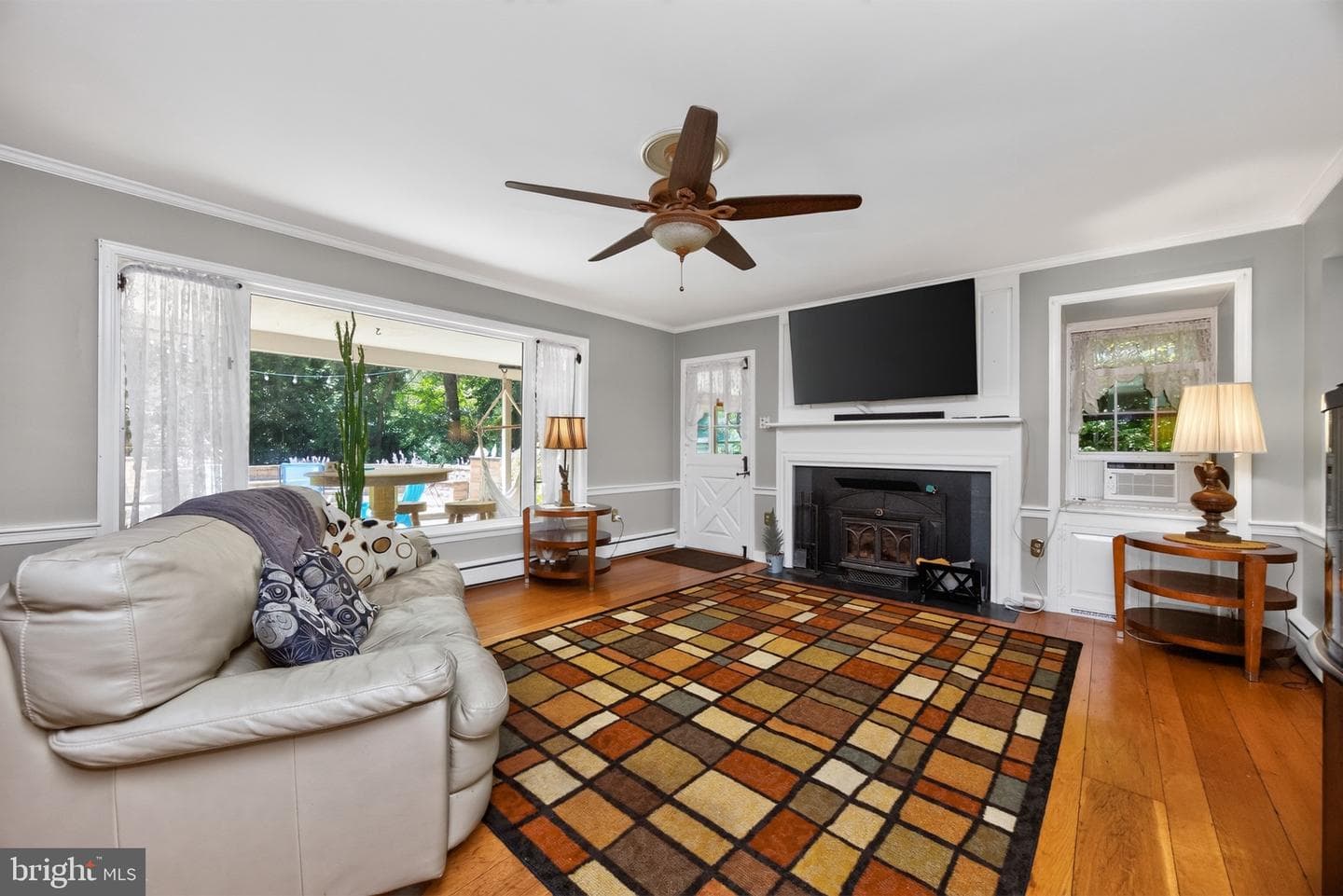 1336 Olive Street photo 6