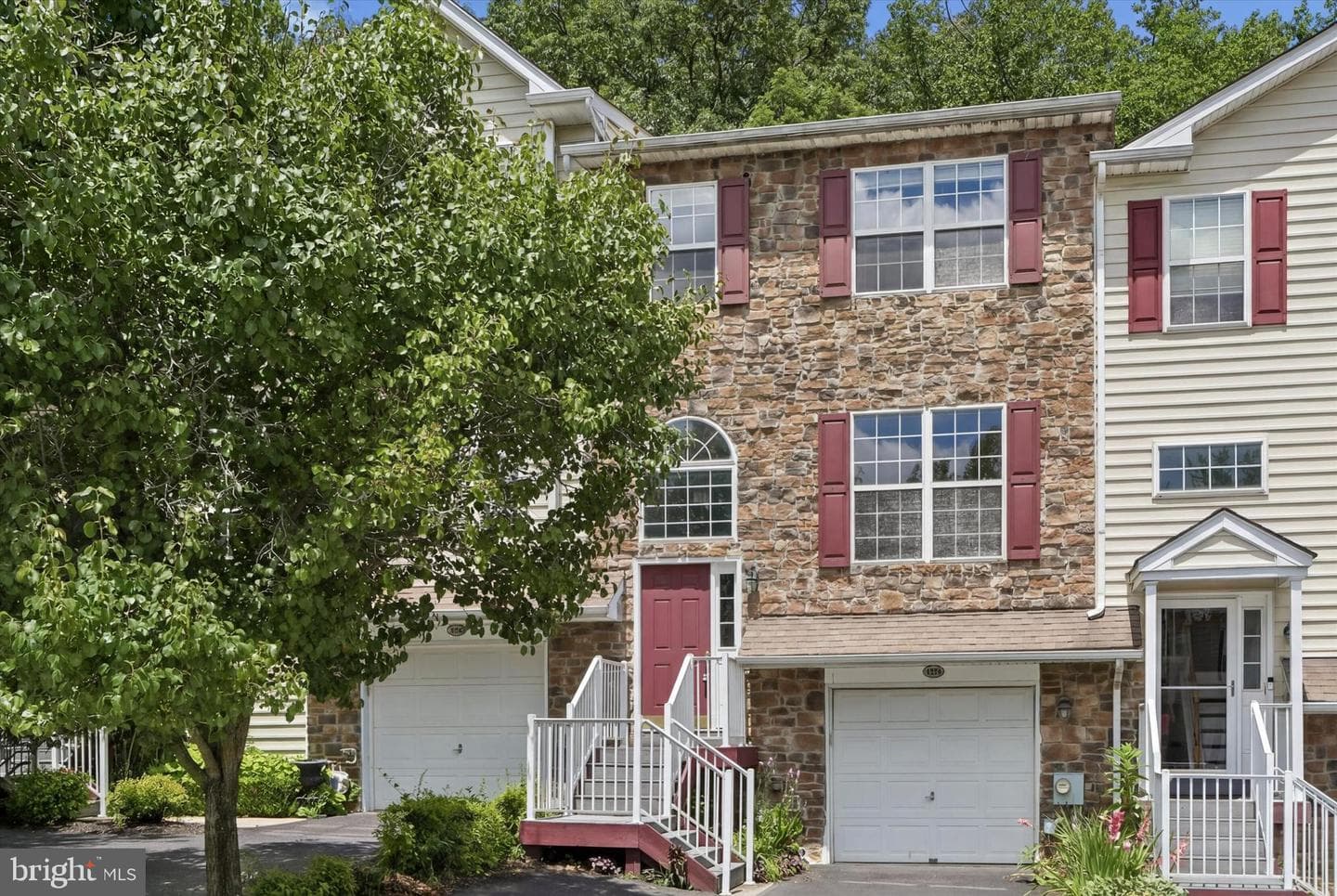 278 Yorktown Court, Malvern
