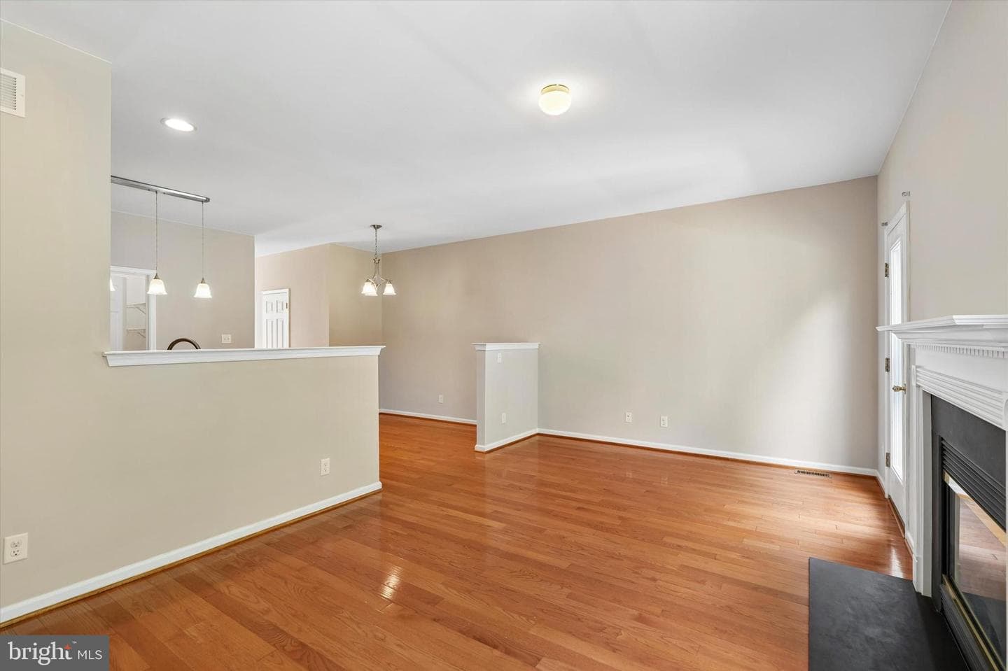 278 Yorktown Court photo 15