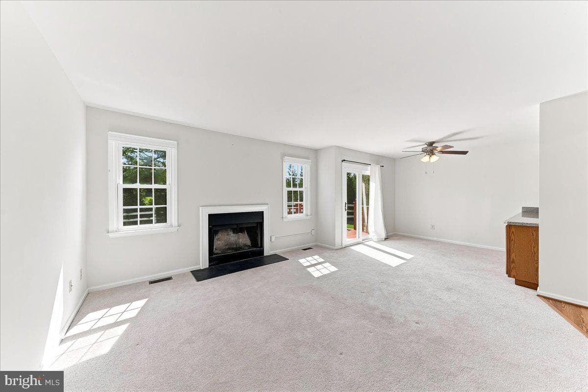 919 Samantha Circle photo 6