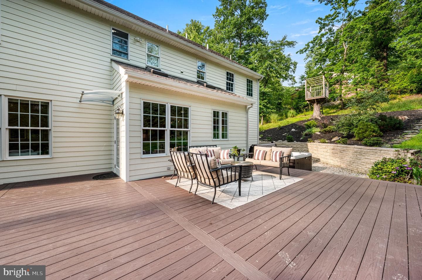 232 Vincent Road photo 32