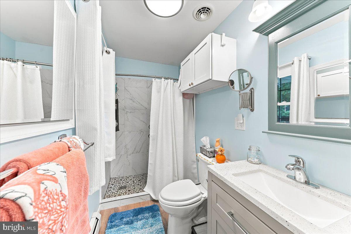 301 Delaware Avenue photo 19
