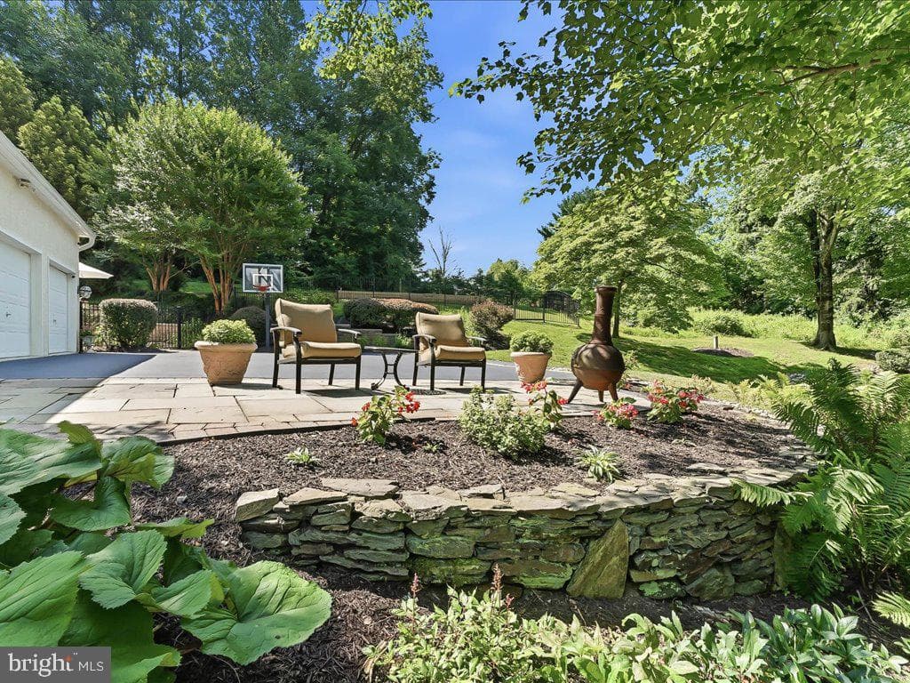 1250 Wylie Road photo 10