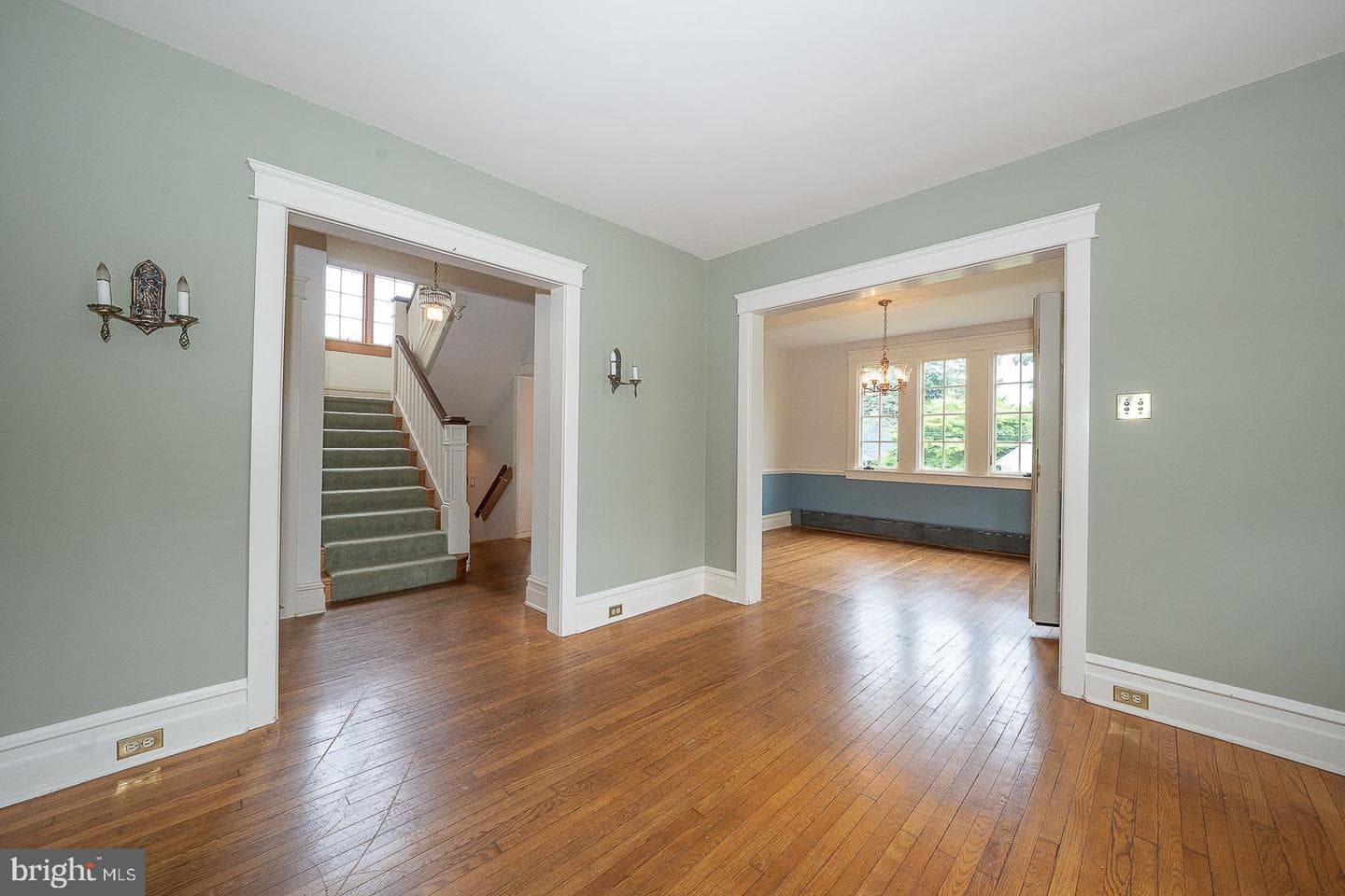 307 Monument Avenue photo 7