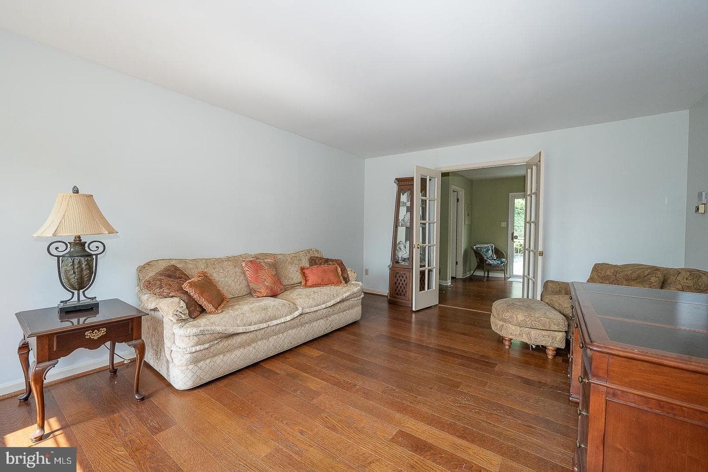 842 Penns Way photo 17