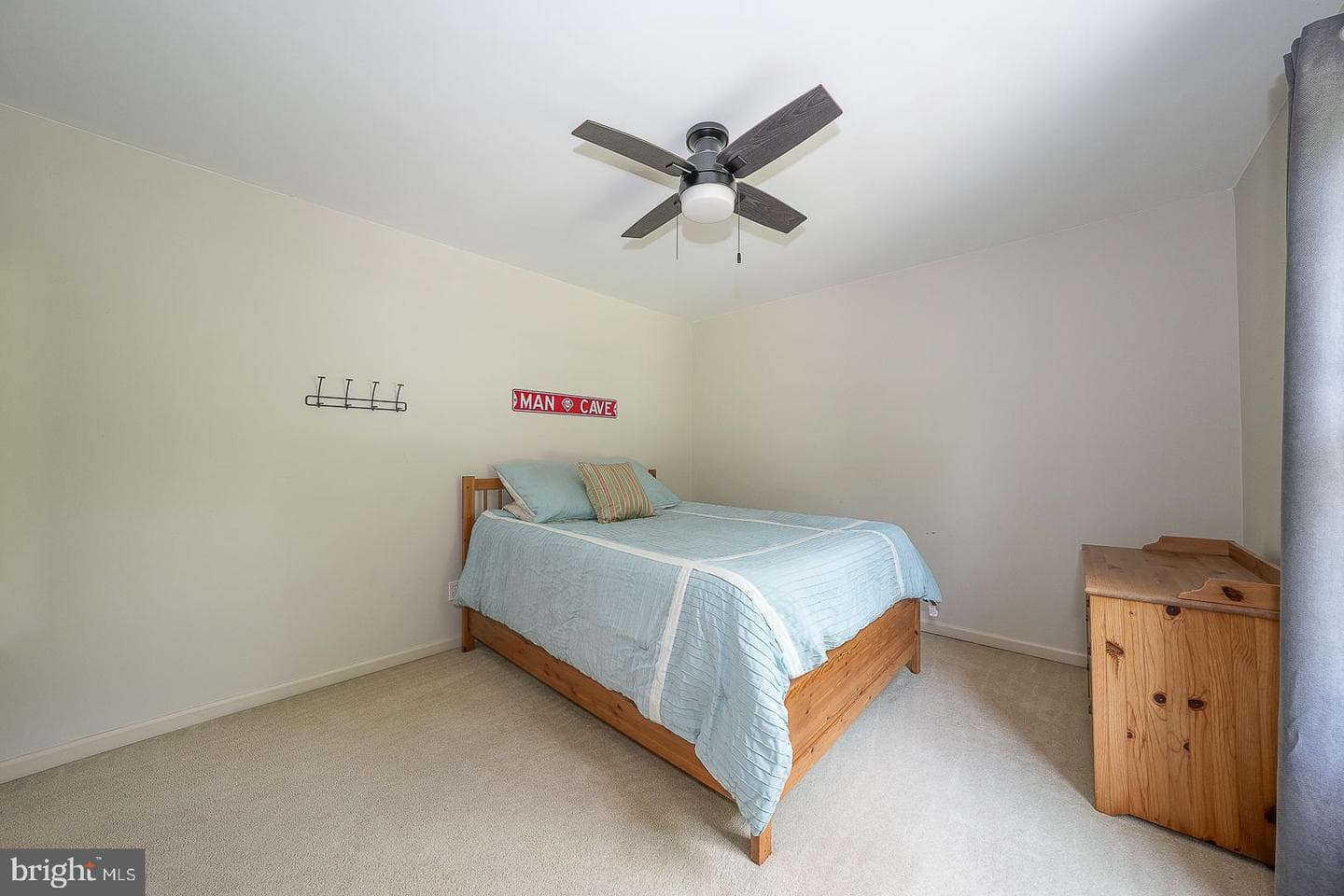 842 Penns Way photo 25