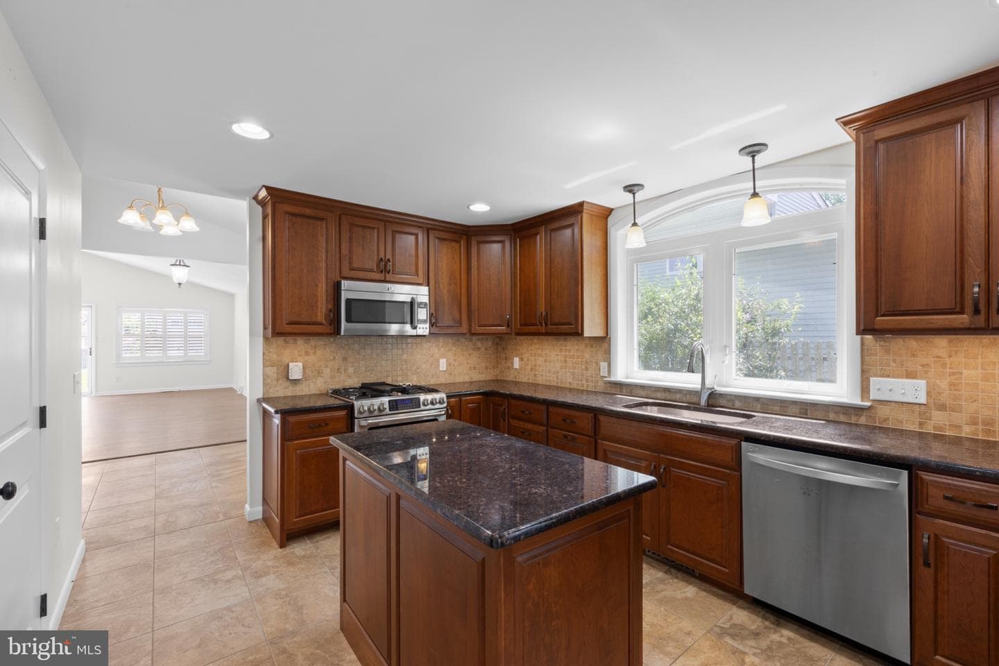 6 Nolan Drive photo 12