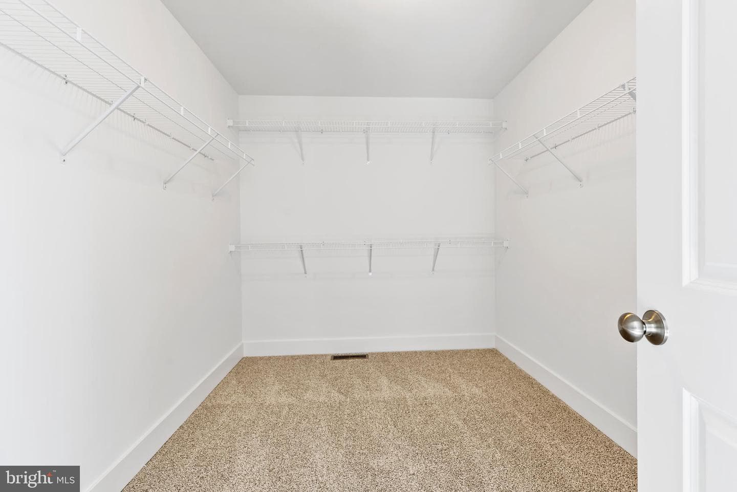 4487 Continental Drive photo 34