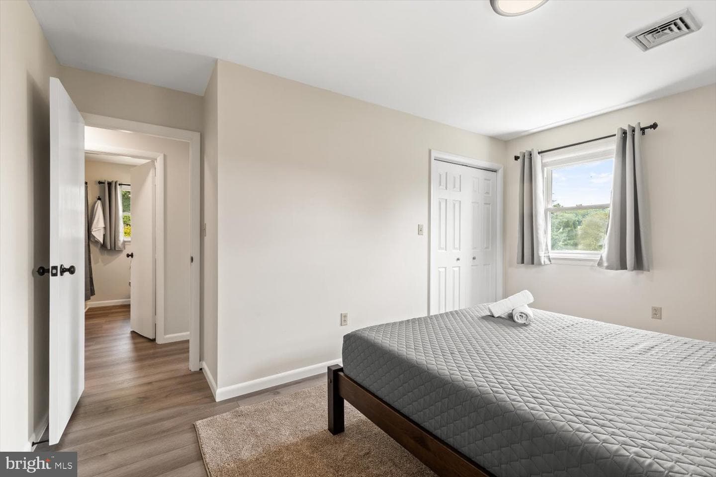 69 Delmont Avenue photo 8