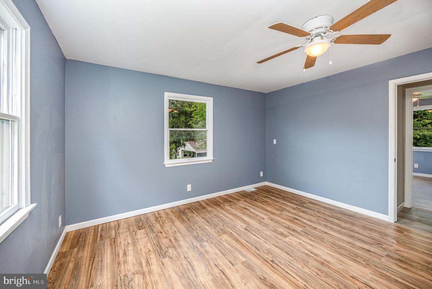 213 Redwood Street photo 26