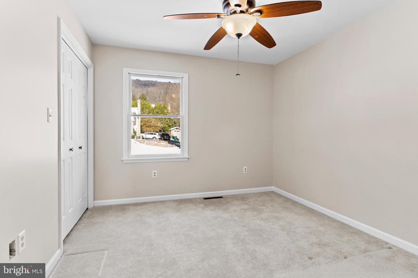 2415 W Bayberry Drive photo 15