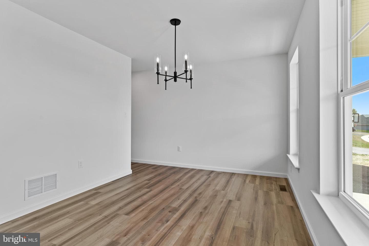 507 Elm Street photo 23