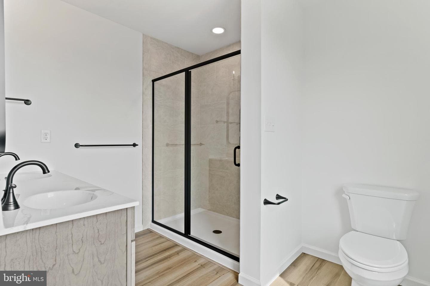 507 Elm Street photo 34