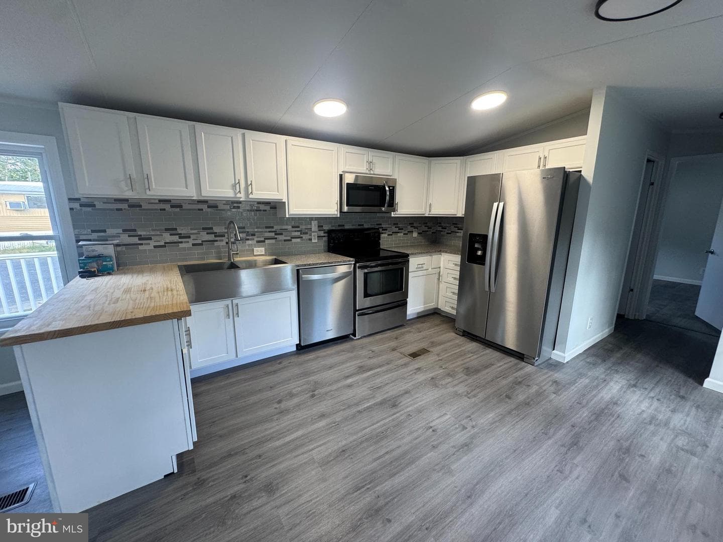 37 George Dr photo 8